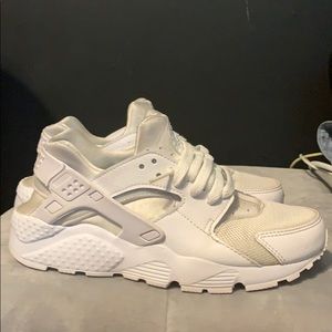 Huaraches Nike sneakers